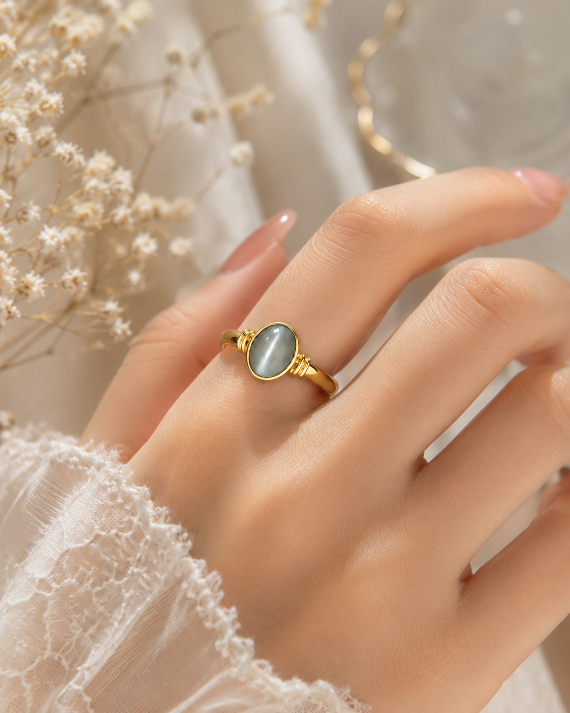Cat's Eye (Lehsuniya) Ring