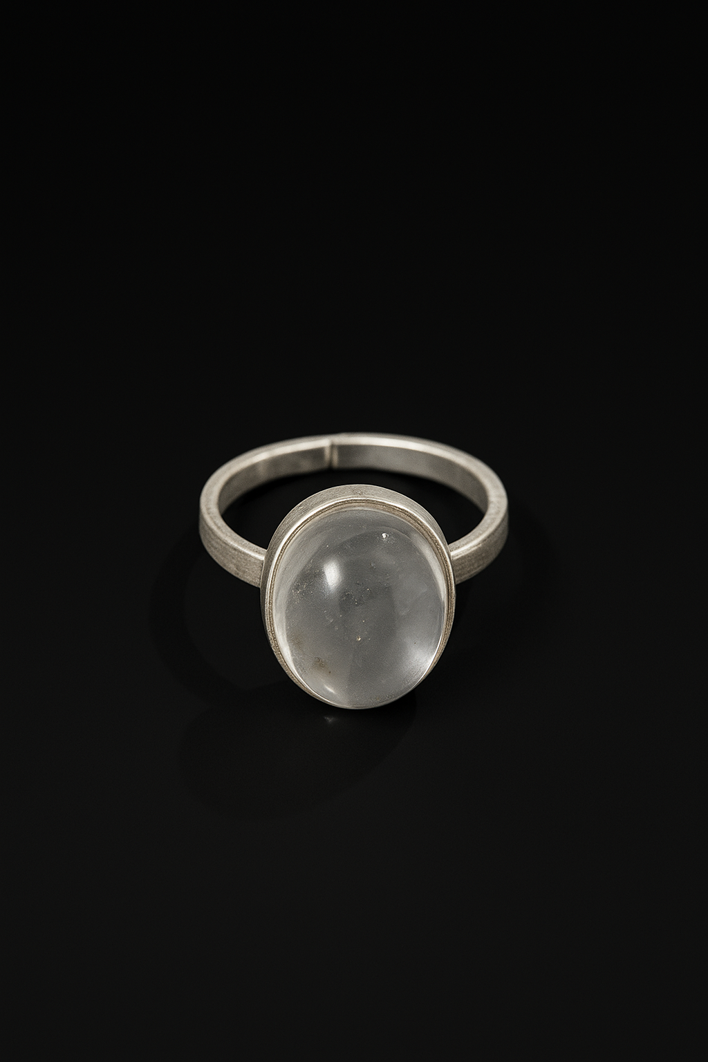 Sphatik Oval  Cabochon Ring