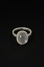 Sphatik Oval  Cabochon Ring